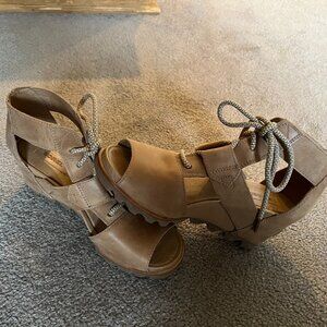 Sorel Women's Joanie Cage Wedge Leather Platform Sandals -- Tan Size 9.5